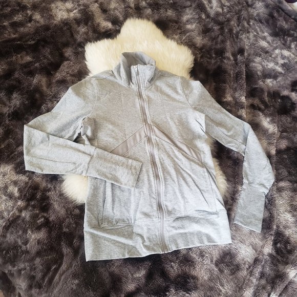 Nike Dri-Fit Full Zip Jacket - Pockets & Thumb Holes! Size M - Picture 2 of 9